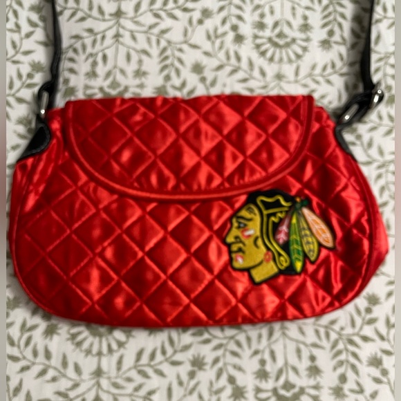 NHL Blackhawks Quilted Purse - Picture 2 of 10